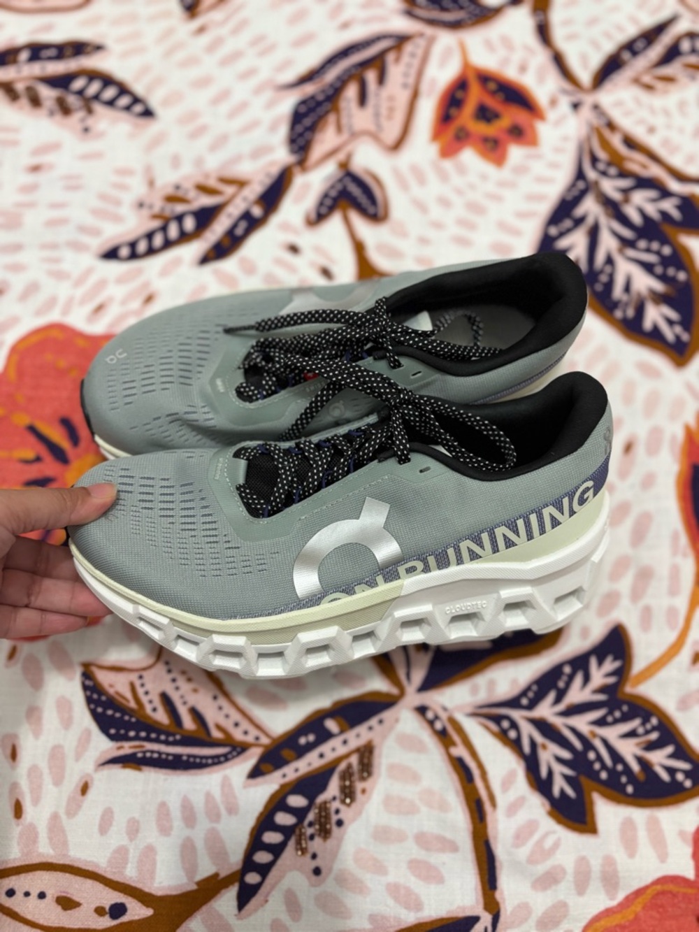 On Cloudmonster 2 Mineral Aloe Women’s Size 9 Running Shoes- MISSING INSOLES